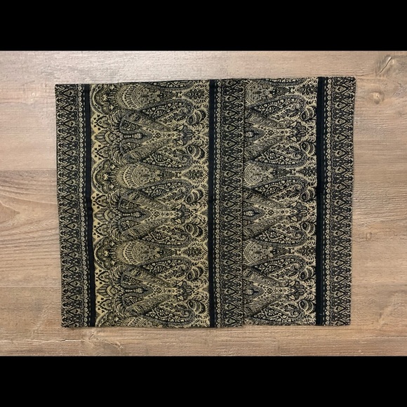 Crate & Barrel place mats - Picture 6 of 6